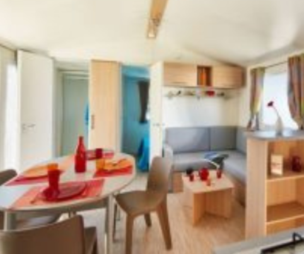 saelmaecocamp-mobilehome-indoor-lifestyle